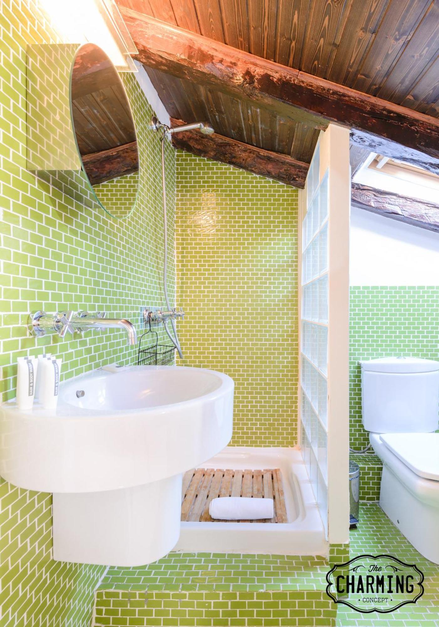 Appartamento Charming Fuencarral Street Madrid Esterno foto