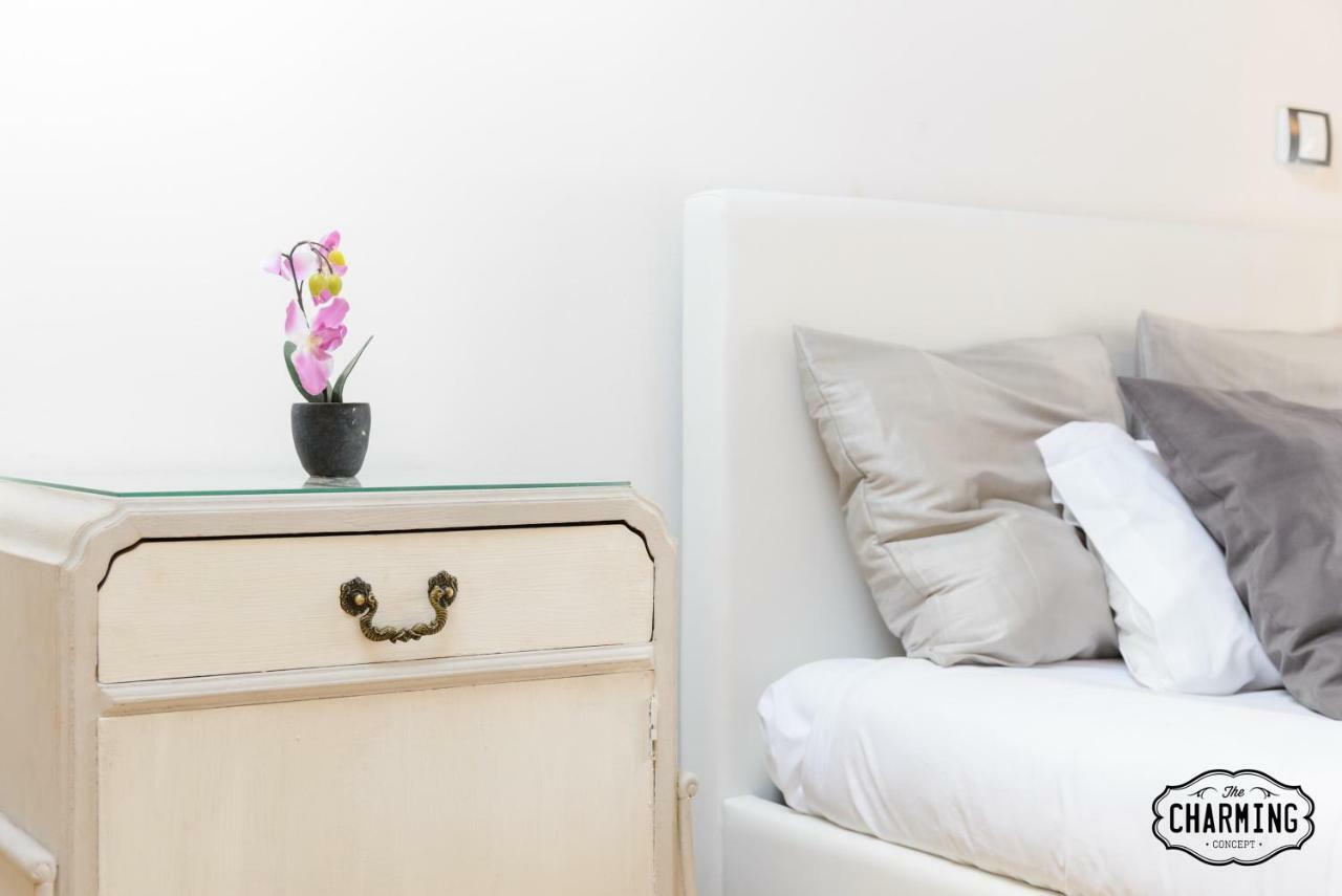 Appartamento Charming Fuencarral Street Madrid Esterno foto